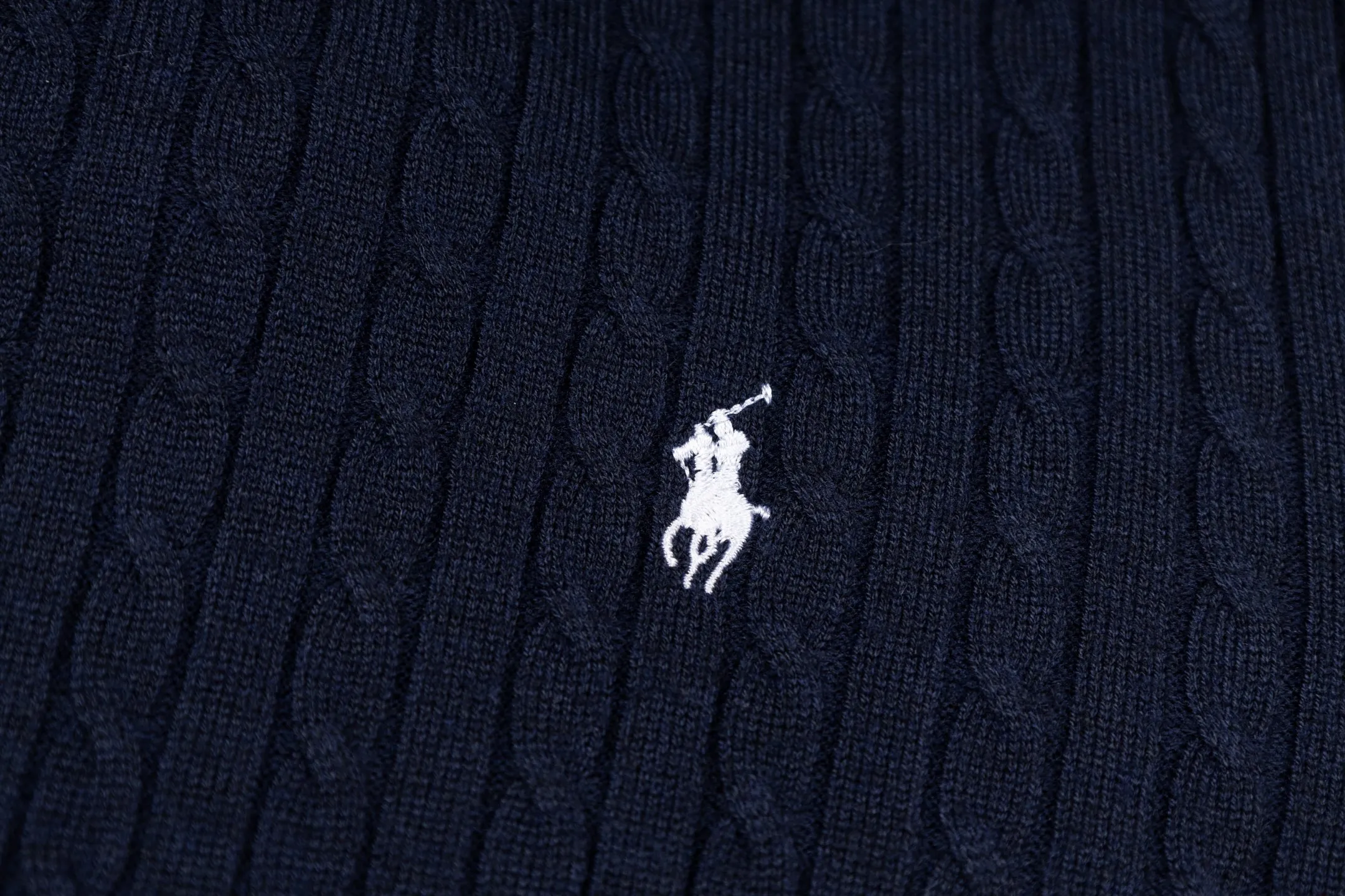 P190 POLO Classic LOGO embroidery Solid color business casual pullover round neck wool knitted sweater short sleeves, inspired by the 1980s retro Original fabric Official same style Customized same vat dyed fabric Very comfortable to the touch Latest brick cabinet synchronization for spring and summer Fashionable and personalized Super versatile and good-looking Very suitable for both men and women A must-have style Tag Collar label Washed wheat Complete with three standards Color: royal blue Size: M-3XL